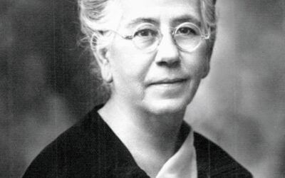 SE CELEBRA EL 28 DE MAYO EL DIA DE LA MAESTRA JARDINERA