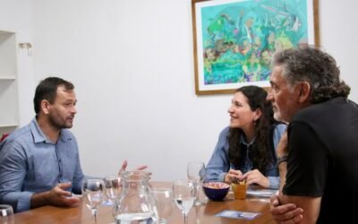 EL EX GOLEADOR DE DEPORTIVO MORON SE SUMO AL EQUIPO DE TRABAJO DE LA SENADORA MONICA MACHA